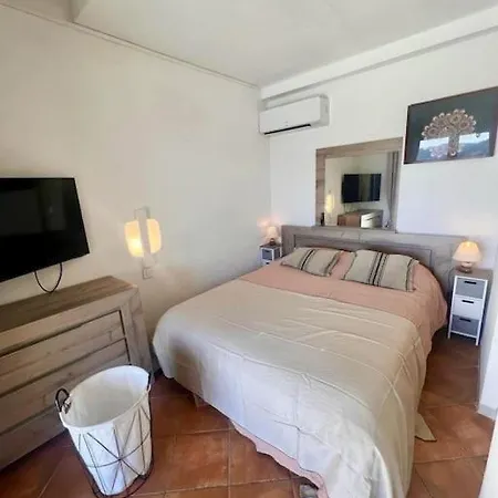 Maison Rosa Vue Panoramique Santa Giulia, 8pers Будинок відпочинку Порто-Веккіо