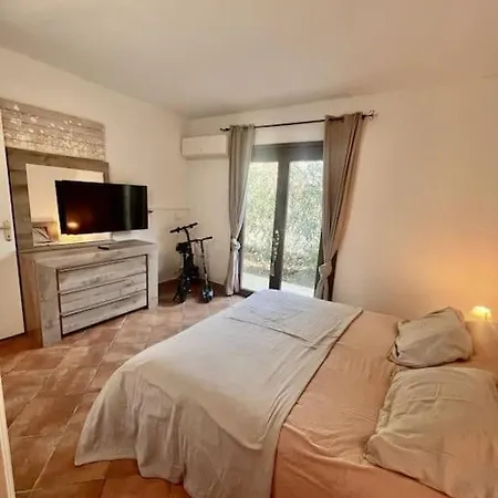 Maison Rosa Vue Panoramique Santa Giulia, 8pers Будинок відпочинку