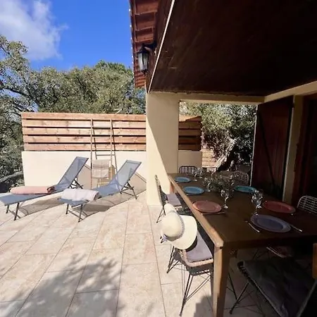 Maison Rosa Vue Panoramique Santa Giulia, 8pers Holiday home *