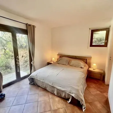 Будинок відпочинку Maison Rosa Vue Panoramique Santa Giulia, 8pers